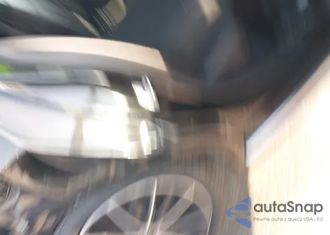 2021 Mercedes-Benz C 300 Sedan z USA, uszkodzony, nr VIN W1KWF8DB4MR612681